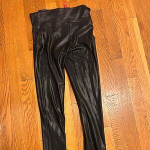 Spanx shiny leggings size M Petite